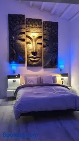 THE SECRET SUITE FIRST - Lake Endine - M01018 - Image 3
