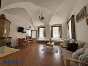 Kadovský dvůr - Image 1