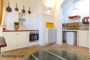 Villa Giulia Liberty 8 Emma Villas - Image 1