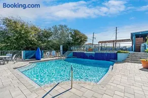 Beachside Inn - Image 2