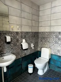 Kihnu Sadama Öömaja Guesthouse - Image 3