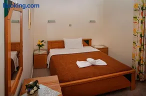 Nicolas Hotel - Image 2