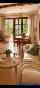 Parenthèse Provençale avec cour charme et pierre - Image 2