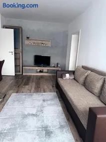 Modern 2-Room Apartment with Free Parking and Balcony - Image 3
