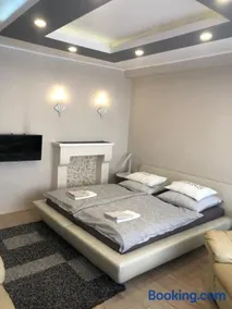 Central - Image 2