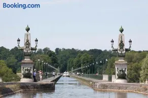 LES CHAMPS - Image 1
