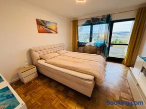 Spacious 72 sqm Moselblick apartment & top connection - Image 1