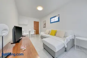 Casa Suso y Casa Margarita- Orzola Coastal Retreat by LVH - Image 4