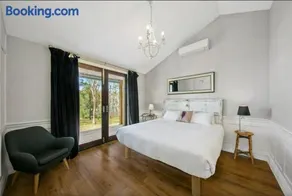 Block Eight Estate Tree Tops Villa - Image 4