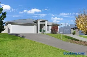 Ophir - Large Entertainer, Sleeps 11 - Image 4