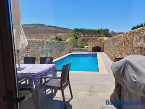 House with Private Pool, bbq and country view - Image 1