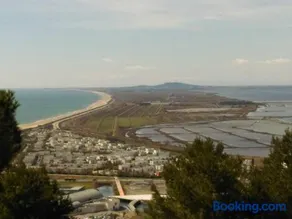 Appartement 2 pièces avec WIFI et terrasse vue mer à Sète - Image 3