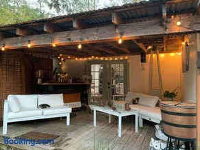 Plenty Parking for Boat ,RV, Trailers w Cars Cozy 2 BDRM COTTAGE - Image 1