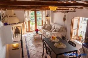 Casa con barbecue e idromassaggio | Vista sulla montagna - Image 2