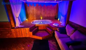Petit studio très intime, avec spa intérieur au coeur de Shawinigan - Image 1