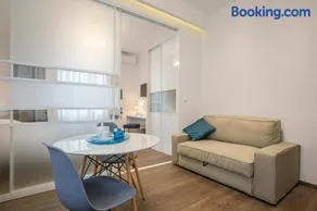 Luxury Accommodation Marino - Image 2
