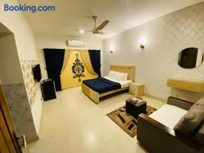Guest House Near Movenpick hotel Centururs and Centurus Mall islamabad - Image 5