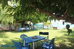 Maria's Apartments - Image 1