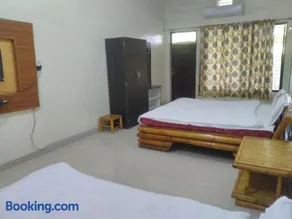 Natraj hotel rooms and restaurant - Image 2