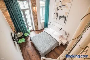 Kyiv Art Apartments near Golden Gate - Image 3