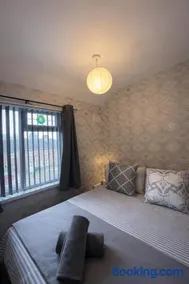 Contractor & Family Sleeps 5 Bham HS2 Parking for 3 - Image 4