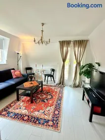 Cosy one bedroom first floor apartment in marlow bottom - Image 2