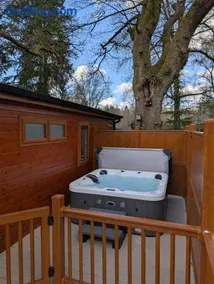 Luxury Hot Tub 3 Bedroom Lodge - Lake Windermere - Image 4