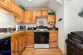 Creekside Condos D by Estes Park Condos - Image 2