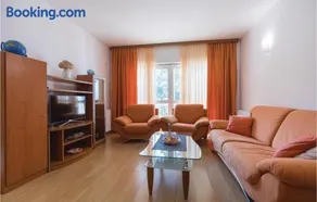 Three-Bedroom Holiday Home In Duba - Image 2