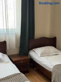 Mamuka's Guesthouse - Image 5