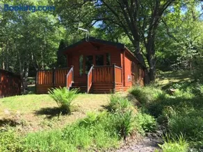 L11 - The Harlech Lodge with Hot Tub - Image 1