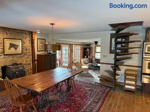 The Whipper Inn at Winfall - Image 4