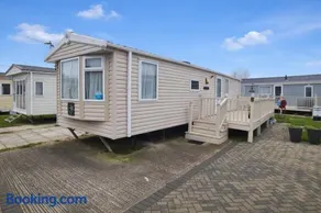 JY Holiday Caravans Wales, Oakfields Towyn Coastal Caravan Sleeps 6 - Image 3