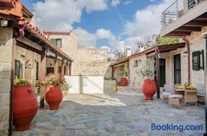 Pyrgou Villa with Shared Swimming pool - Image 2