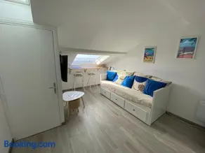 Charmant petit appartement vue mer et corniche Esterel - Image 3