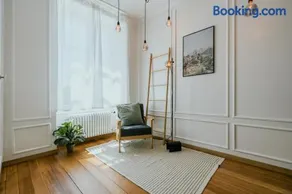 Central Boutique Apartment - Garden with Riveraccess - Image 2