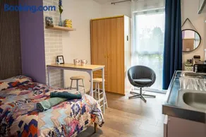Cozy compact studio France - Image 2