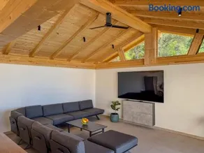 Villa Olive retreat - Image 2