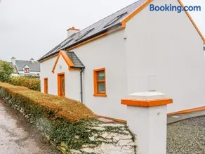 Mary Agnes Cottage - Image 1