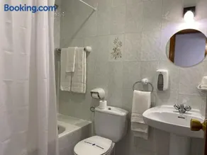 Hostal La Trucha Sanabria - Image 2