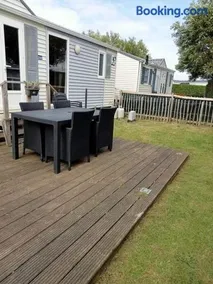 Stacaravan familytime nr 2014 Bredene 6p nieuwe plaats rechtstreeks pad zwembad - Image 1