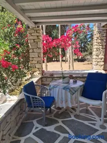 kikis apartments - Image 1