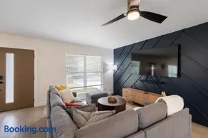 Entire Home with Cowboy Pool Near Downtown - Image 1