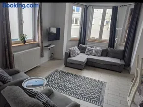 Appartement spacieux avec parking et terrasse - Image 3