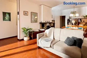 \"VILLA VALESANA\" I LAZISE MED 3 SOVEVÆRELSER, 2 BADER, WIFI, A / C, GARDEN - Image 3