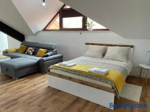 Apartament Rynek 13 z parkingiem - Centrum Bochni - Image 2