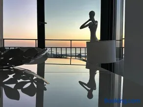Donna Alba Seaview Penthouse, casa ta de pe plajă - Image 2