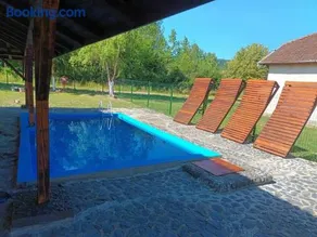 BORA- Popas Turistic - Image 1