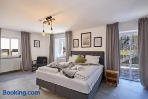 Moselquartier "Reben Apartment" bis 4 Personen moderne Küche` Boxspringbett` Terrasse - Image 1