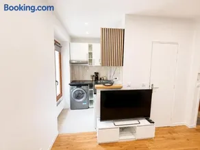 Elegant appartement aux portes de Paris - Image 1